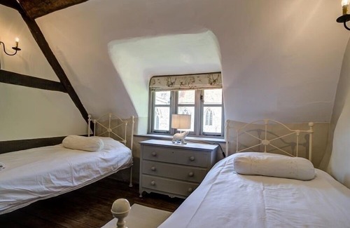 Salisbury Cottage | Cosy Cot, SALISBURY