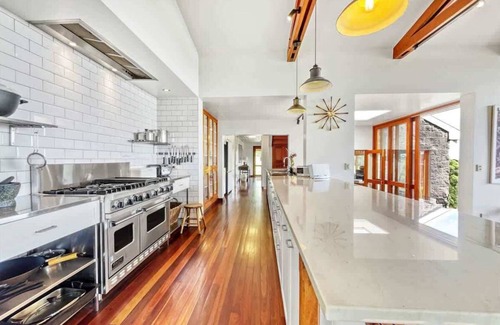 Booroobin House | Cosy Countryside Escape- Sunshine Coast Hinterland