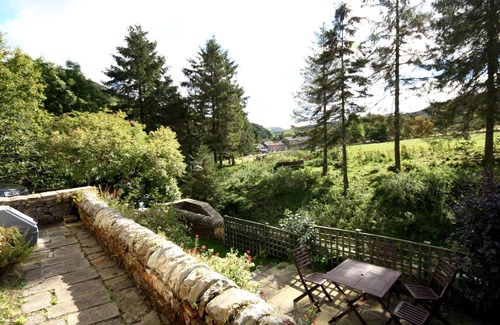 Langthwaite House | Cosy, Dog Friendly Cottage w/Free WiFi, Woodburner, a good size garden and a short walk to two pubs