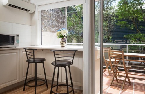 Lilyfield Apartment | Cosy Family Apartment with Parking and Balconies