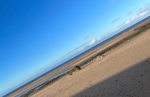 Rhyl Resort | Cosy Family Caravan