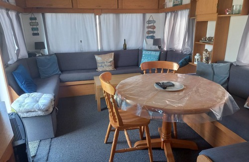 Sheerness House | Cosy Happy Holiday Home in Sheerness