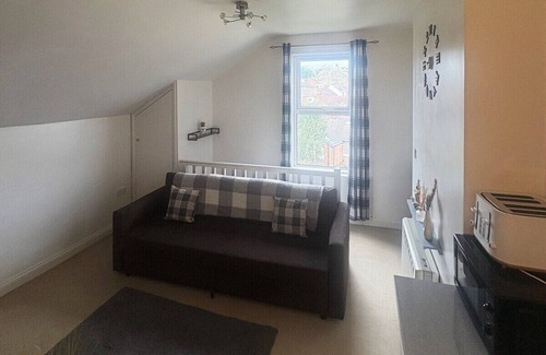 Royal Tunbridge Wells Apartment | Cosy High Brooms Suite