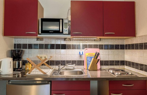 Singen Apartment | Cosy Holiday "Alina" with Outdoor Sitting in the Garden and Wi-Fi