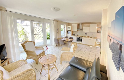 Timmendorf Apartment | Cosy holiday apartment with terrace and garden