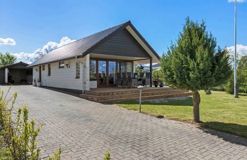 Skastrup Strand House | Cosy holiday house near child friendly beach