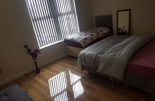 Bootle House | Cosy Homes Value for money (for up to 16 guests)