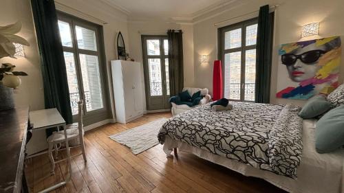 Centre Ville Apartment | Cosy Hortensia - T5 - Place Clémenceau & parking