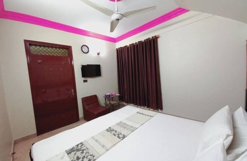 Karachi Hotel | Cosy Inn Guest House : Deluxe Double Roomn