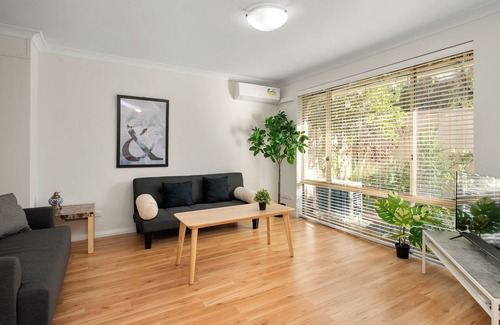Jolimont House | Cosy Lodge Jolimont Close to Perth CBD