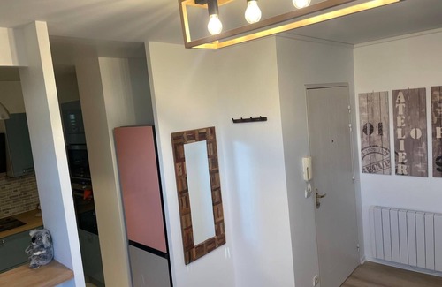 Conflans-Sainte-Honorine Apartment | Cosy modern apartment - 4 min walk from station