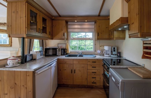 Chalais RV Rental | Cosy Mobile Home in a Quiet Setting, with Terrace and Shared Pool