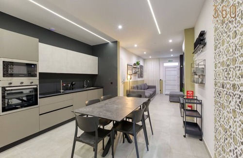 Bugibba Apartment | Cosy & Modern 2BR Apt in Charming St Pauls Bay