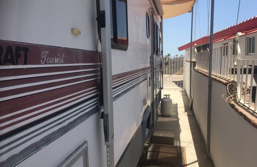 Los Cabos House | Cosy Motor home with large amenities and outside living space.