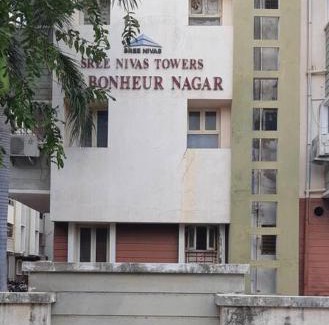Kalapettai Apartment | Cosy N Comfy Stay in main town