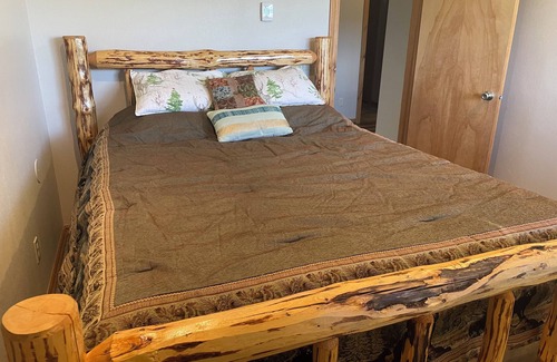 Montana City House | Cosy NewClancy guest’s Suite,Efficiency, , Business or Pleasure. Just For You!