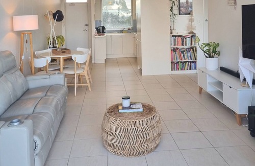 Neutral Bay Apartment | Cosy Place & Stunning Views | Great location