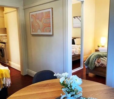 Neutral Bay Apartment | Cosy Stay - Neutral Bay 1 Bdrm