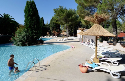 Arles Apartment | Cosy Studio | Accès Piscine Saisonnière