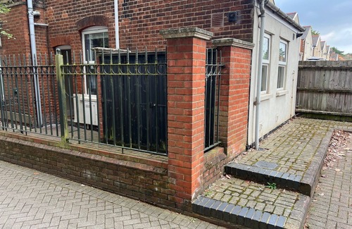 Ipswich Apartment | Cosy Studio Flat for Football Fans/Couples: Steps from Ipswich Town F.C. Stadium