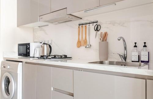 Jadaf Apartment | Cosy studio Free Parking Free unlimited drinkable water Near Downtown