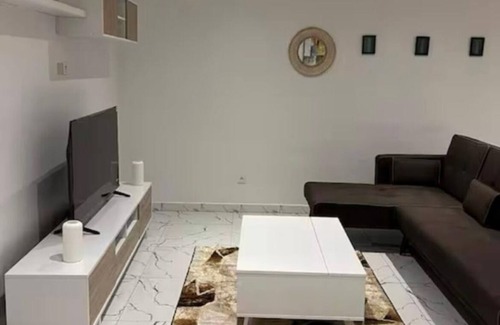 Yof Apartment | Cosy studio in the center of mamelle