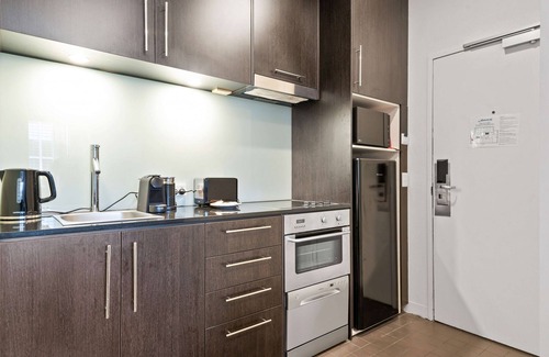 Melbourne Central Business District Apartment | Cosy Studio in the City Centre