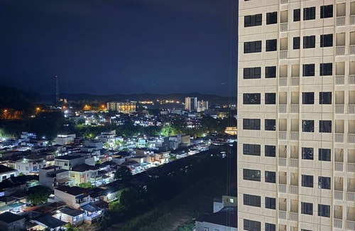 Lubuk Baja Apartment | Cosy Studio near BCS & Grand Batam Mall - with Netflix & free wifi