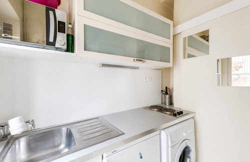 Notre Dame Apartment | Cosy Studio on Ile de la Cité - Notre Dame Cathedral