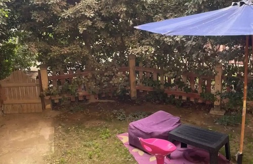 Al Rehab Apartment | Cosy Studio With A Nice Garden
