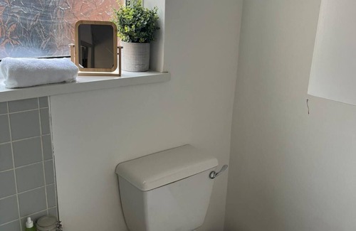 Grangetown Apartment | Cosy stylish 2-bedroom apartment easy access to Cardiff