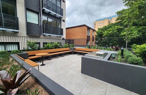 Kingsford Apartment | Cosy Unit Near Light Rail