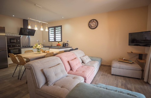 Plateau Goyave Villa | Cosy villa with heated pool