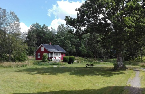 Broaryd Cottage | Cosy well-equipped cottage close to nature
