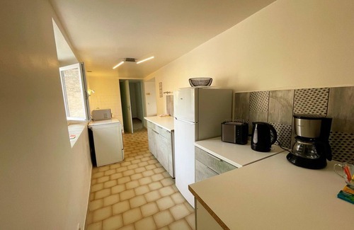 Saint-Quentin-sur-Inrois Cottage | Cottage with Garden, WiFi, Private Parking near Loches