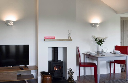 Grange Moor Cottage | Cottage ∙ 1 bedroom ∙ 2 guests