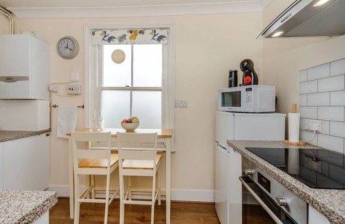 Littlestone-on-Sea Cottage | Cottage ∙ 2 bedrooms ∙ 4 guests