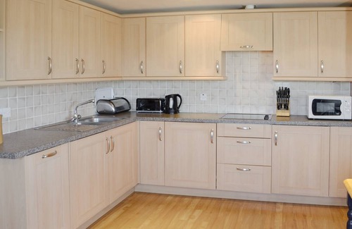 West Bay Cottage | Cottage ∙ 2 bedrooms ∙ 3 guests
