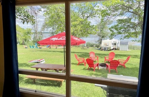Campbellford Cabin | Cottage 2: Catch More Resort