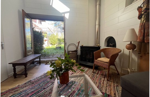 Charcier House | Cottage 2 steps from the lakes