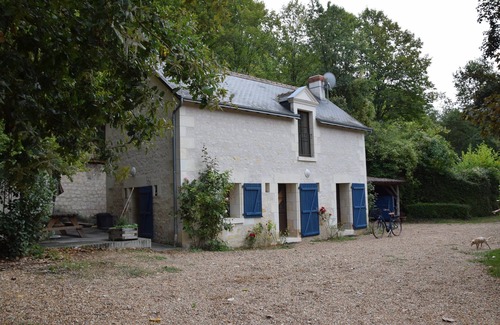 Panzoult House | Cottage 4/6 people on the edge of a fishing pond in the heart of a natural site