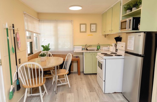 Sauble Beach Cottage | Cottage #9 - Sauble Beach Front