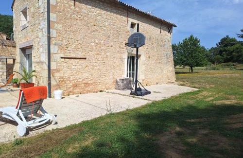 Lavoux House | Cottage au calme avec parking privé