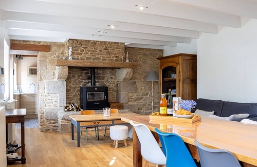 Perros-Guirec House | Cottage by the Sea – The Little Houses of Clarté
