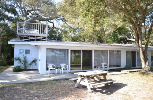 Jekyll Island Apartment | COTTAGE BY THE SEA - Unit A Duplex