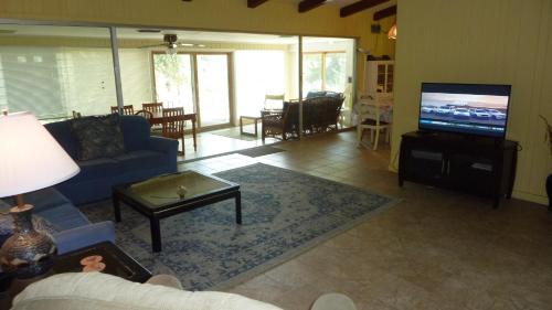 Jekyll Island Apartment | COTTAGE BY THE SEA - Unit A Duplex