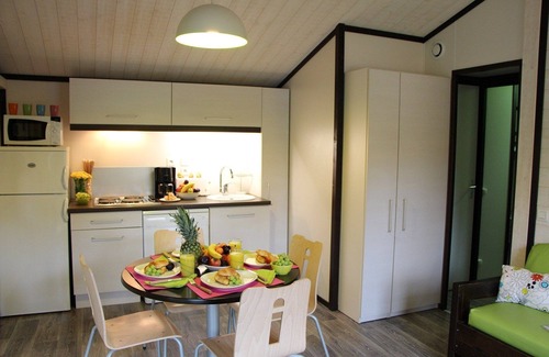 Sollies-Toucas Cabin | Cottage cosy et abordable avec terrasse | Accès Piscine extérieure