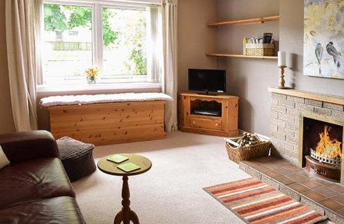 Marybank House | Cottage Fia
