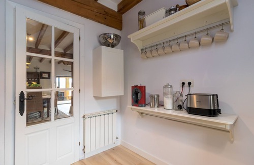 Abanillas Cottage | Cottage for 10 people a few km from the beach and Picos de Europa