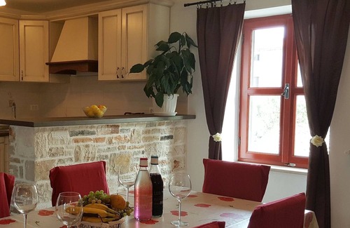 Bale House | Cottage for 6 persons in Bale near Rovinj